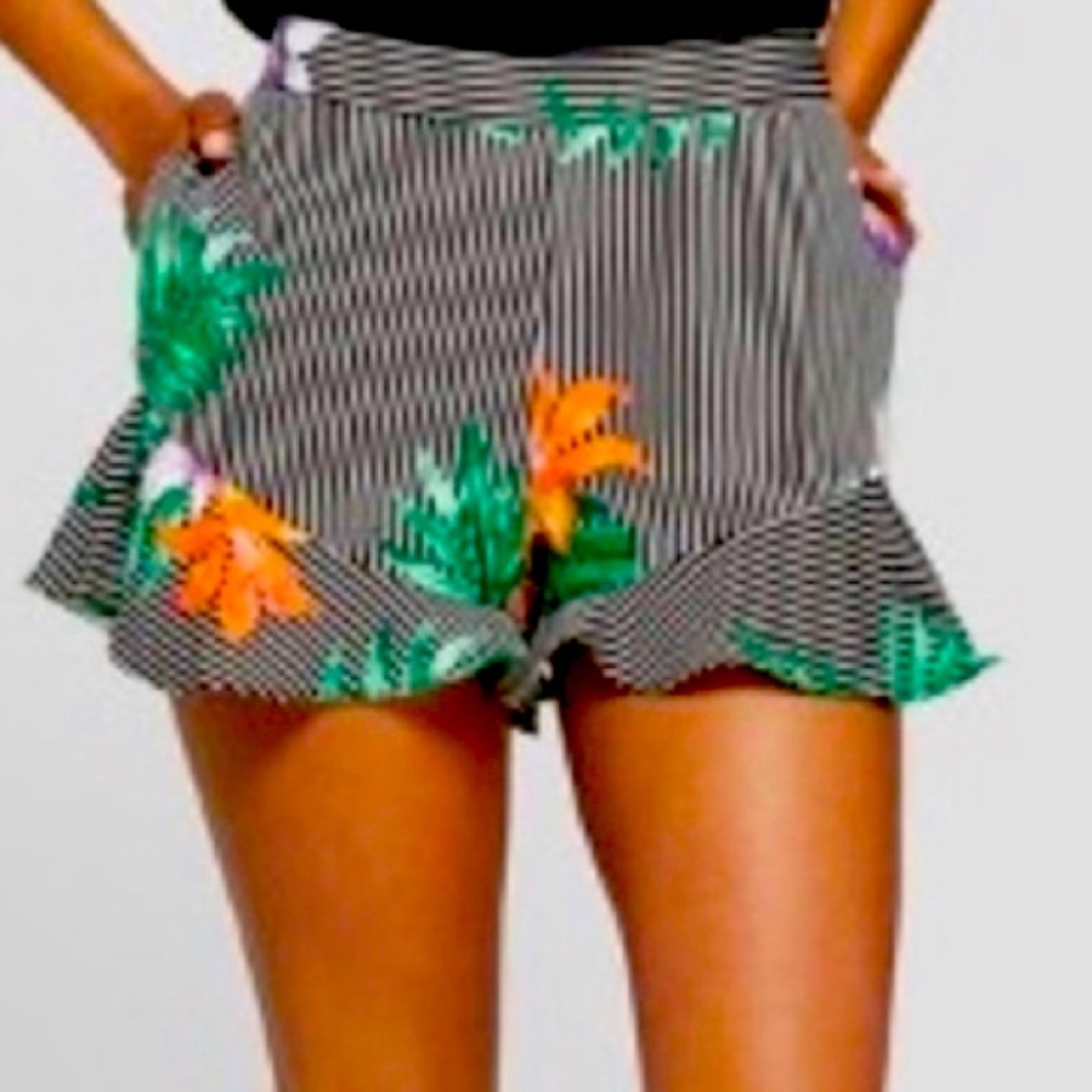 Who What Wear floral and stripe shorts size 14